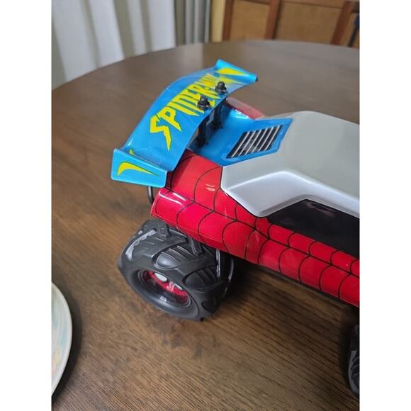 Jada Toys Marvel R/C Spider-Man Buggy w/ Turbo 1:14 Control Vehicle - No Remote - Picture 16 of 16